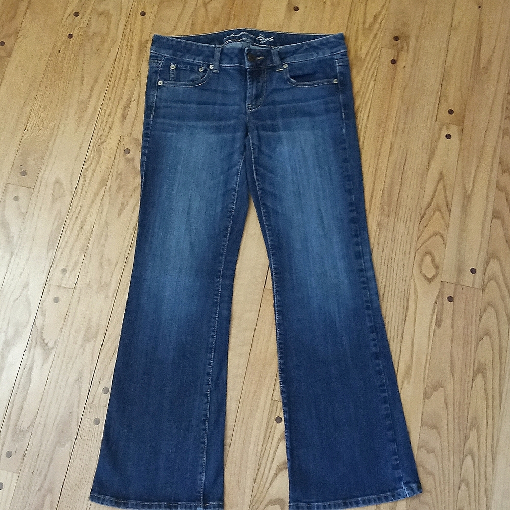 AMERICAN EAGLE FAVORITE BOYFRIEND JEANS 8 SHORT